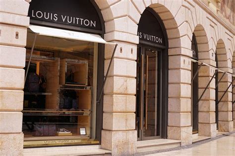 louis vuitton quien es|Louis Vuitton espana.